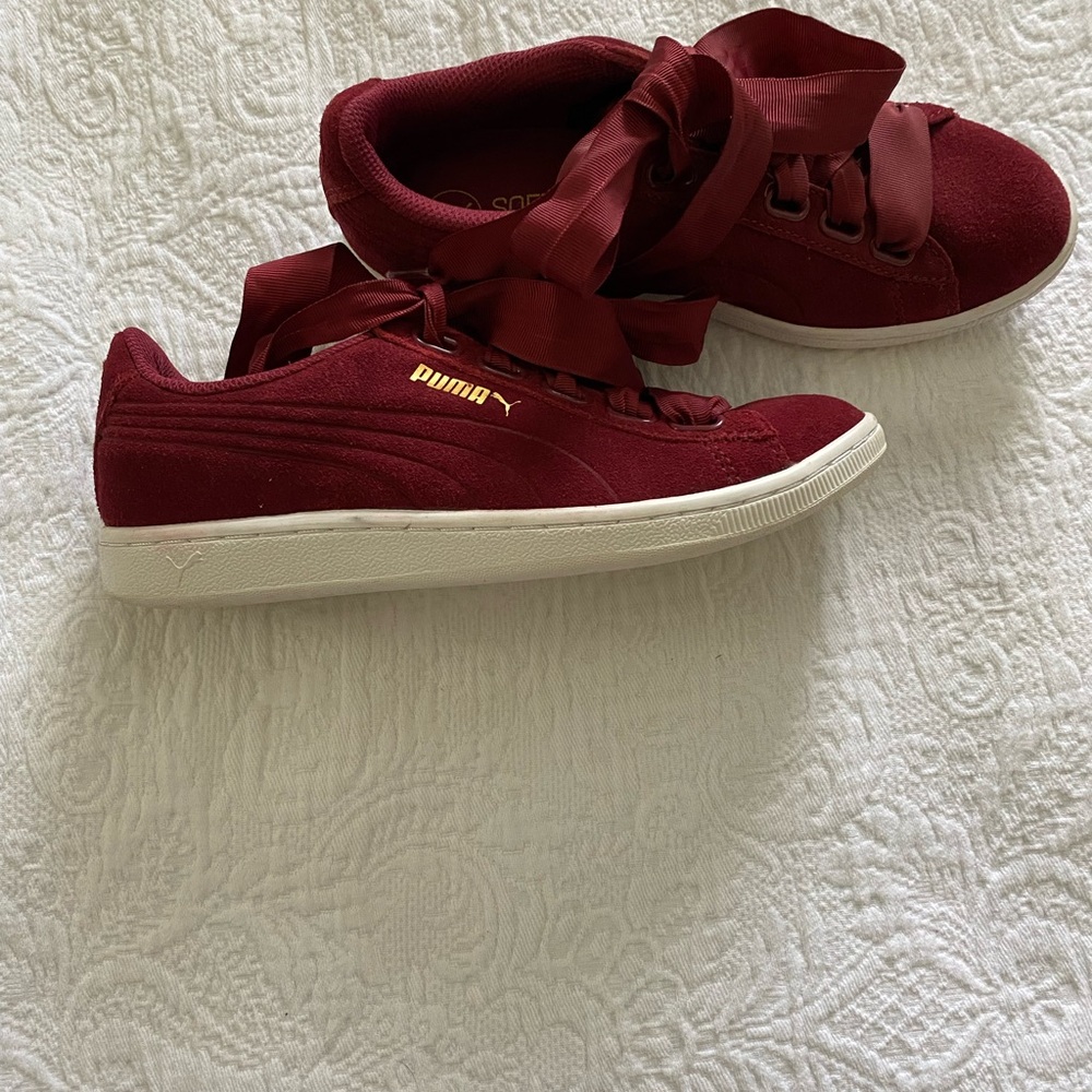 Puma suede classic athletic shoe.